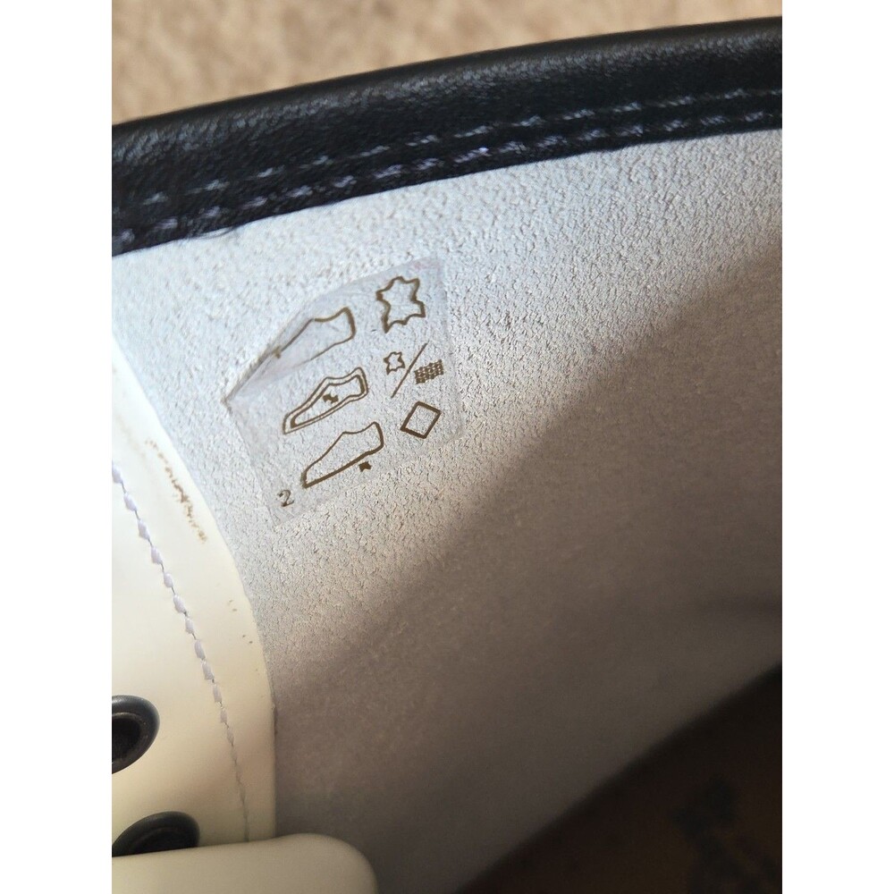 Dr. Martens White Leather Women's Combat Boots Women's Size 8 11821 1460 - EUC - Picture 10 of 13